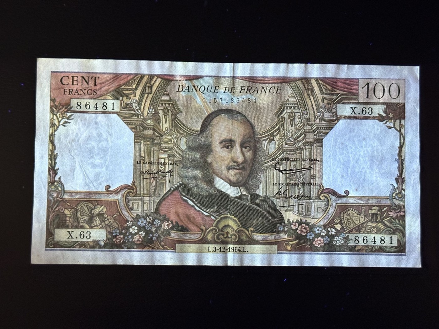 第三十六场！（本期有pmg记录仅两枚的顶级高货） 法国1964年100法郎，高乃依！品相au-vf。这一版本多数都有针孔，此枚为少见没有针孔的！大热门品种！
