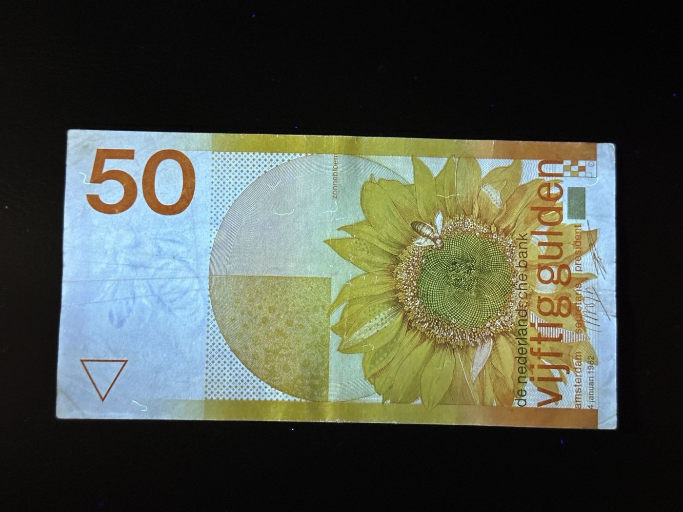 第三十六场！（本期有pmg记录仅两枚的顶级高货） 荷兰50盾，向日葵，荷兰三剑客之一！666中间豹子号！号码无7！品相au！荷兰的热门品种！