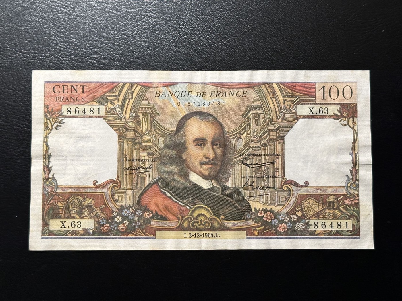 第三十六场！（本期有pmg记录仅两枚的顶级高货） 法国1964年100法郎，高乃依！品相au-vf。这一版本多数都有针孔，此枚为少见没有针孔的！大热门品种！