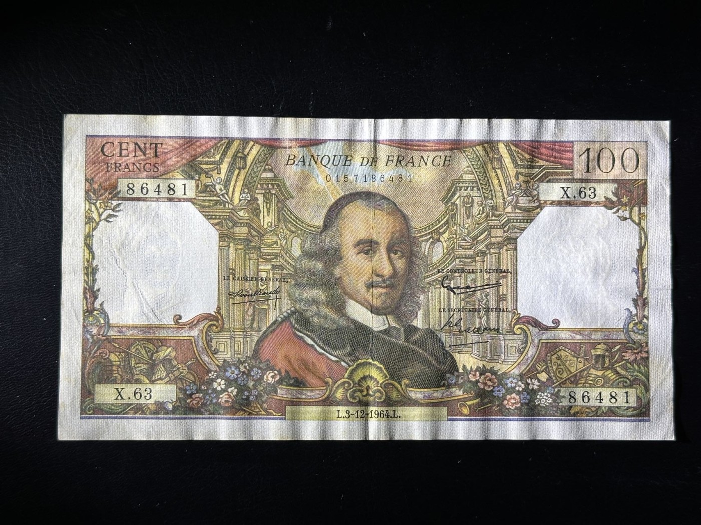 第三十六场！（本期有pmg记录仅两枚的顶级高货） 法国1964年100法郎，高乃依！品相au-vf。这一版本多数都有针孔，此枚为少见没有针孔的！大热门品种！