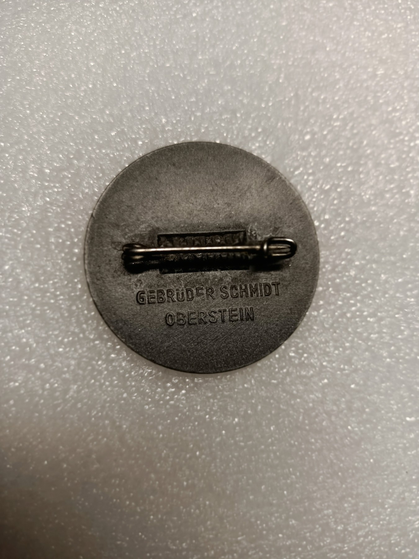 阿娜斯塔西亚军事题材拍卖第五期 Third Reich1938nsdap劳动节徽章，背后都带制造商厂标