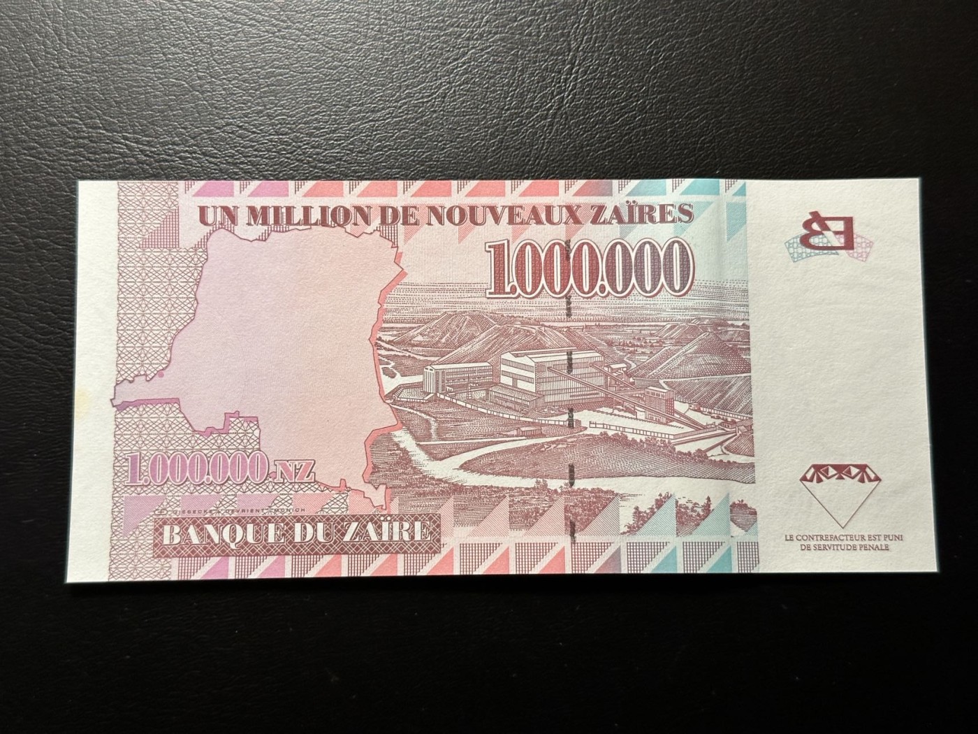 第三十六场！（本期有pmg记录仅两枚的顶级高货） 扎伊尔1996年100万NZ，品相unc！品种不错！大面值少见！