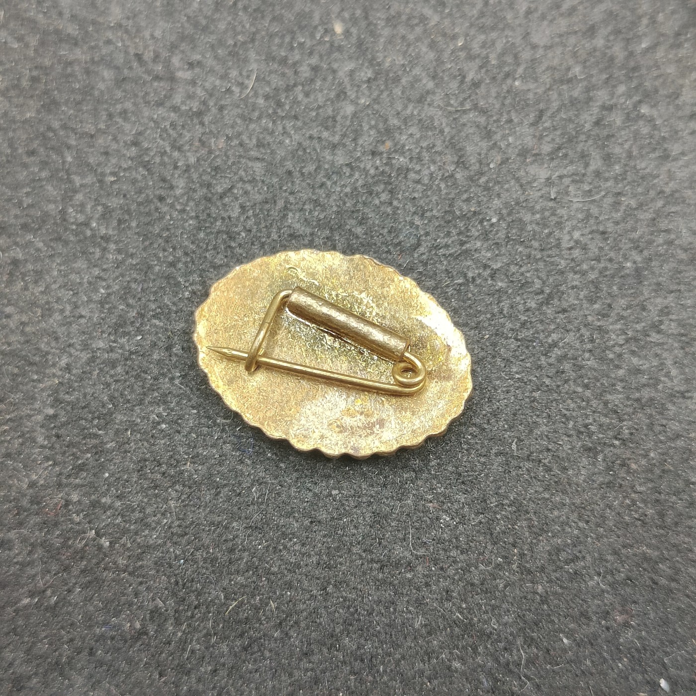 全场0元起拍 第135期 咸鱼国勋章拍卖专场 3月3日（周日）下午6：00开始 日本战时珐琅徽章