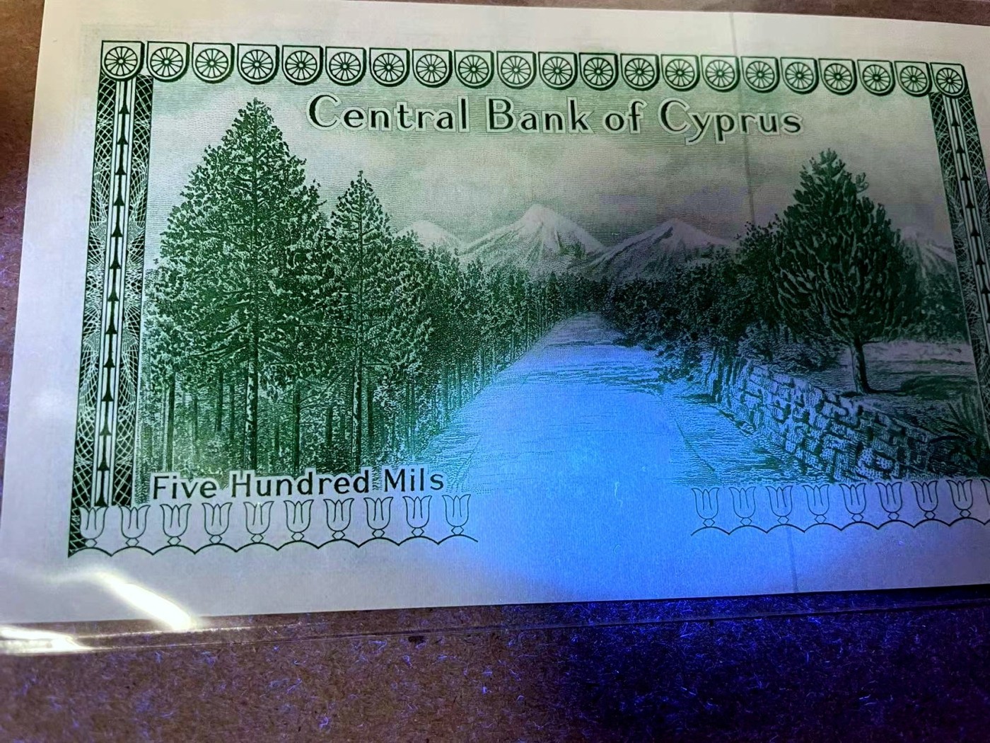 【Blue Auction】✨世界纸币精拍第438期【精】 【一组2张】塞浦路斯 1979年500米尔 UNC-