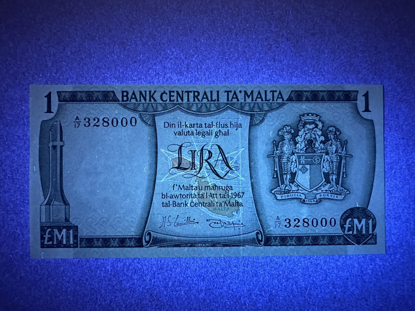《张总收藏》139期-精品外币 马耳他1镑 UNC 1973年彩背 豹子号000