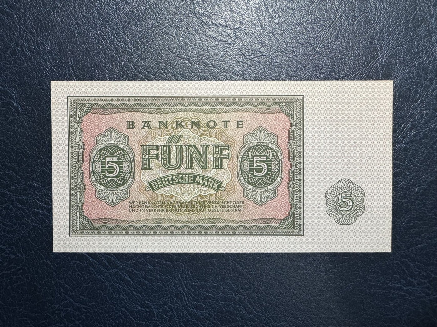 收藏联盟Quantum Auction 第327期拍卖  民主德国1955年5马克 品相UNC 号码无4