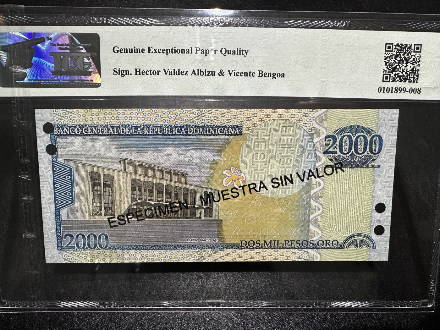 《外钞收藏家》第三百四十三期（评级场） 2000年多米尼加2000 TQG评级 样钞
