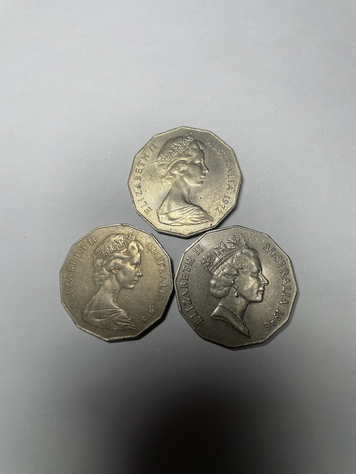 集古藏今回流外币2024年第一场 澳大利亚50分三枚