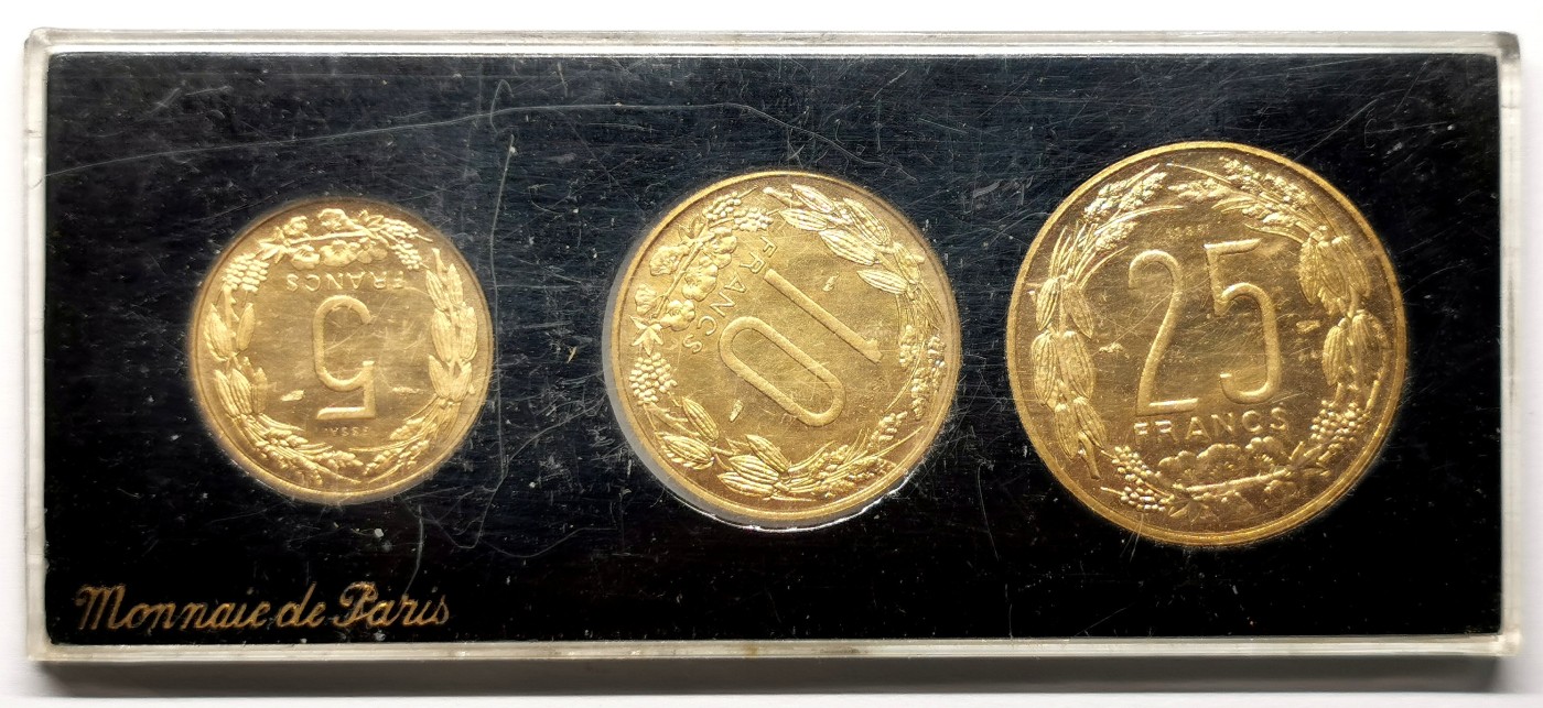 凡希社世界钱币微拍第二百六十一期（龙年开运场） 1978法属喀麦隆FDC三枚套巴黎厂原装！