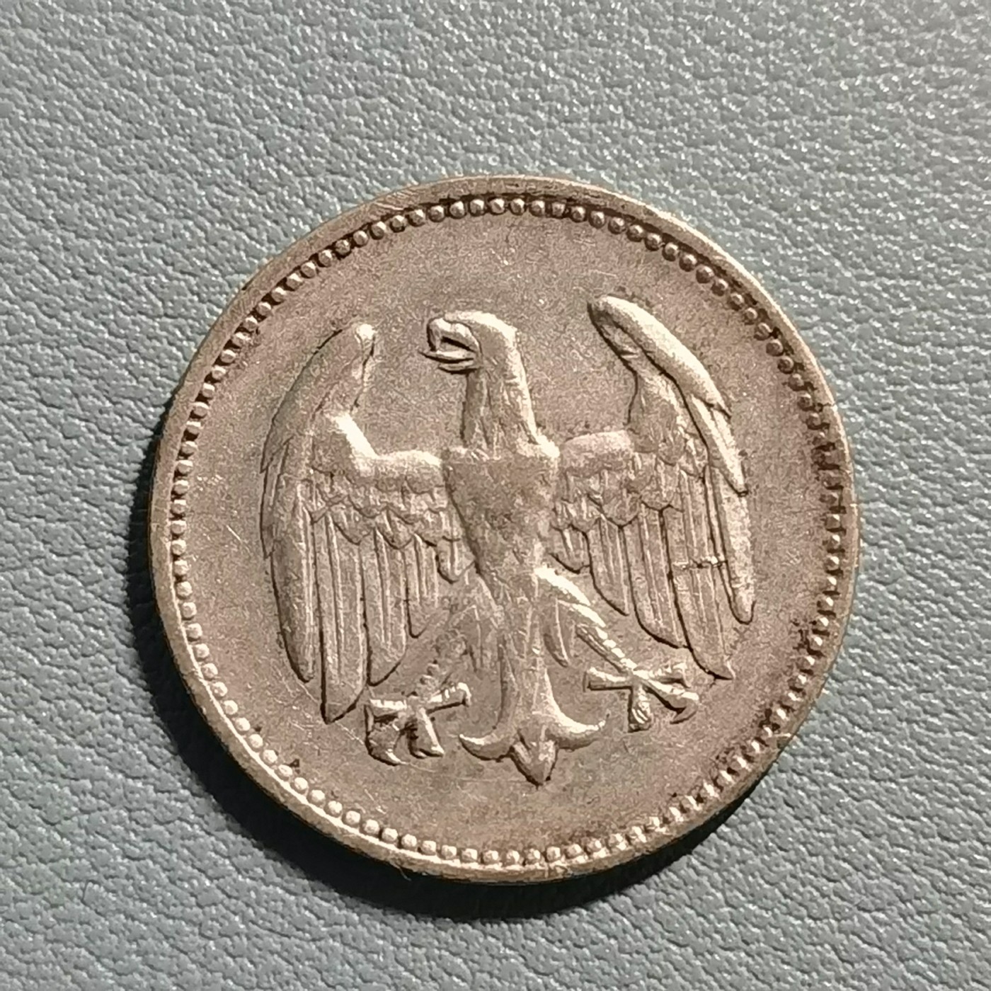 🎉🎊乐享宝藏💎💰~20240317专场 德国1马克银币 【面值】1马克 【尺寸】23mm 【材质】银 【重量】5g 【成色】50%