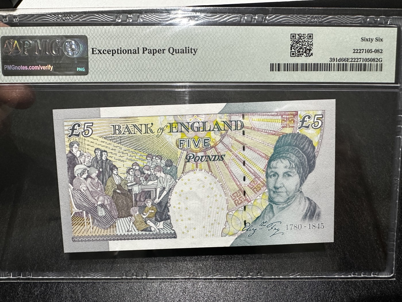 《外钞收藏家》第三百四十三期（评级场） 2002年英国E序列5英镑 无47 PMG66 狮子号