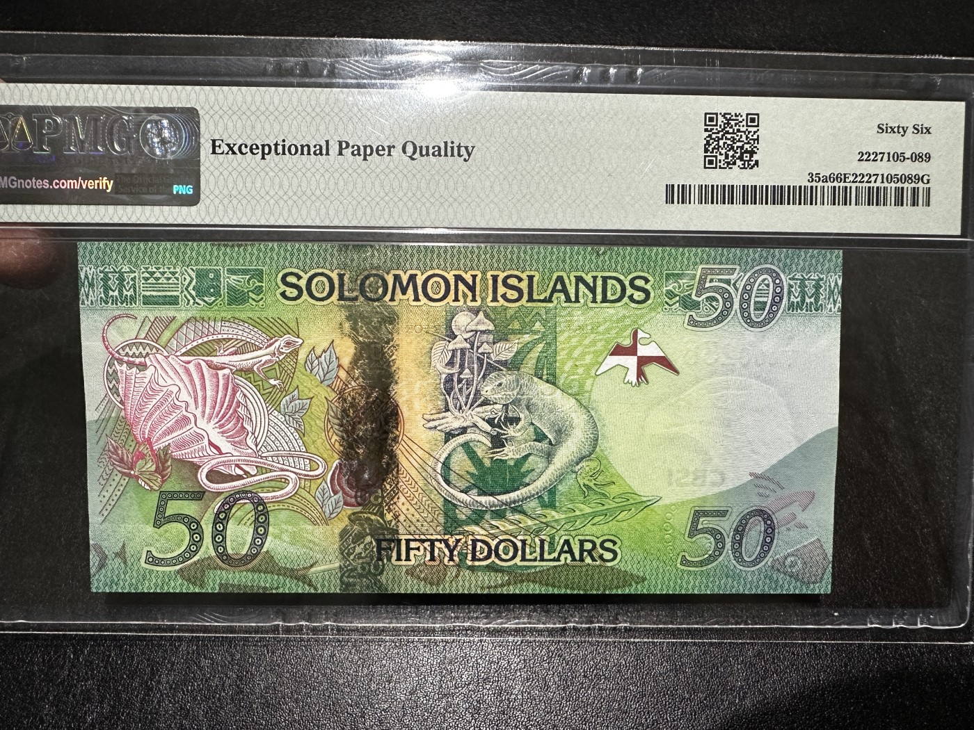 《外钞收藏家》第三百四十三期（评级场） 2013年所罗门群岛50刀 无47尾8 A/1 百位号 PMG66