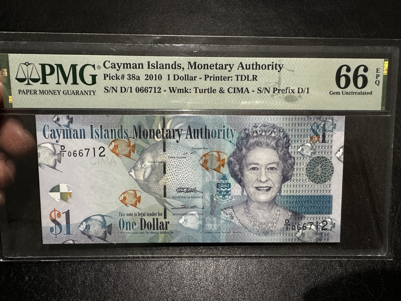 《外钞收藏家》第三百四十三期（评级场） 2010年开曼群岛1刀 PMG66