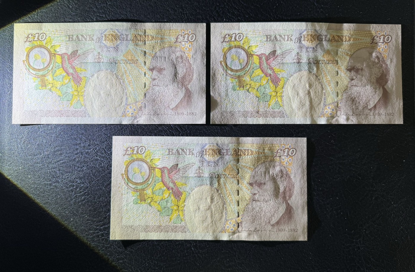 收藏联盟Quantum Auction 第327期拍卖  英国2000版10镑3张 品相为UNC和AU+(尾号88和87)