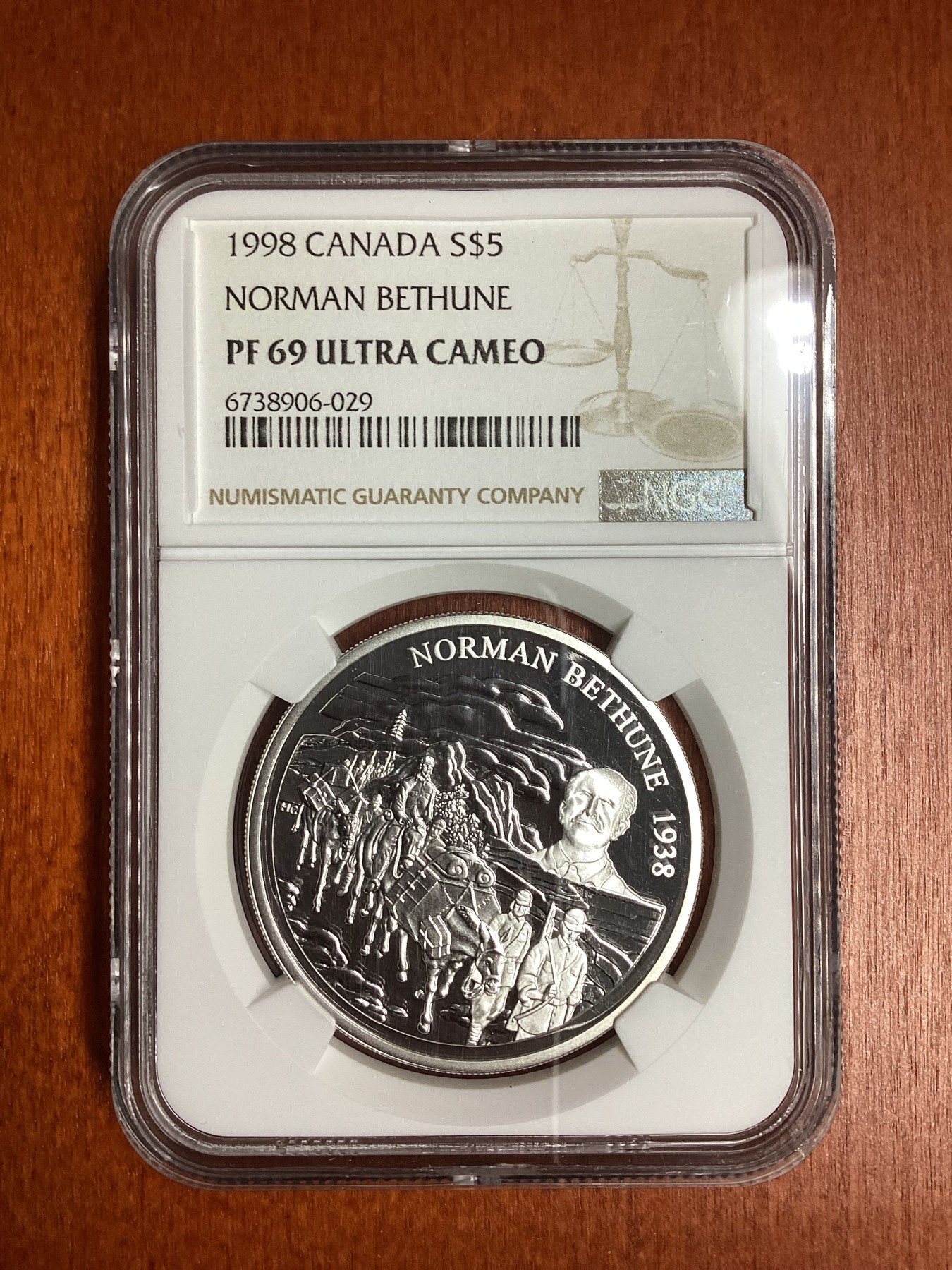 长老汇龙年精选第二场 1998 加拿大白求恩大夫5加元精制银币，NGC PF69UC