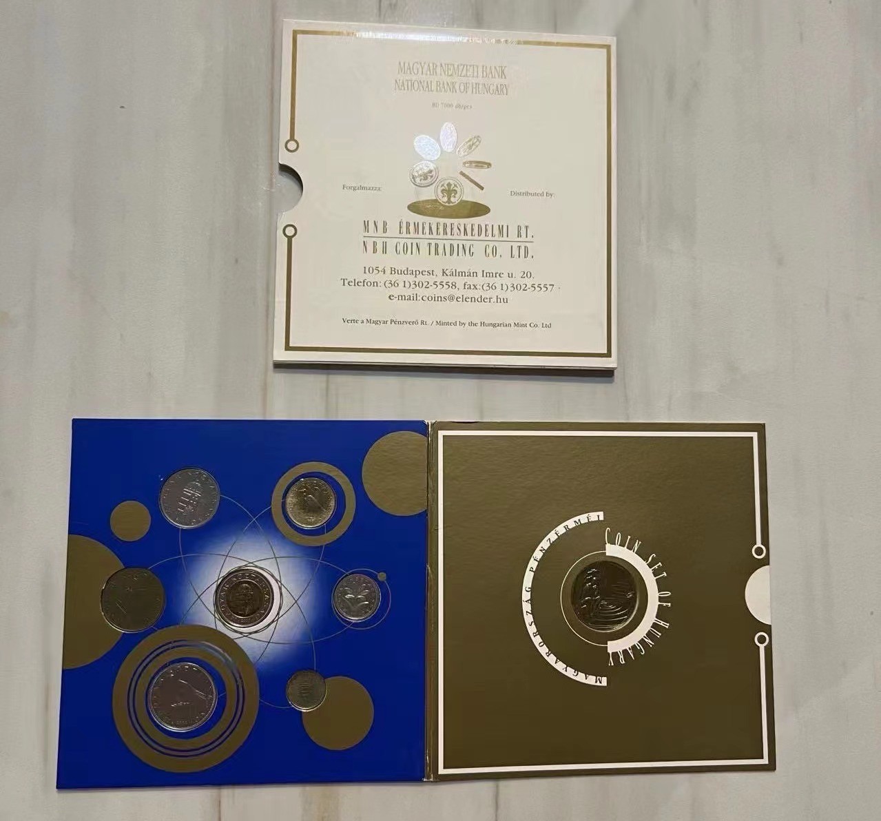 【币观天下】第3期钱币低佣金秒杀专场全场包邮 匈牙利2000年千禧年官方套币 含200福林纪念币 氧化比较严重