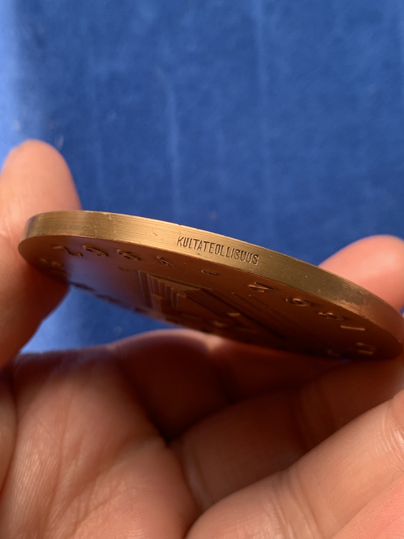 《竞宝斋》第243场-周日，周一 新年开场 (全场包邮) 1962年芬兰造币厂百年铜章 55.2mm 77.3g