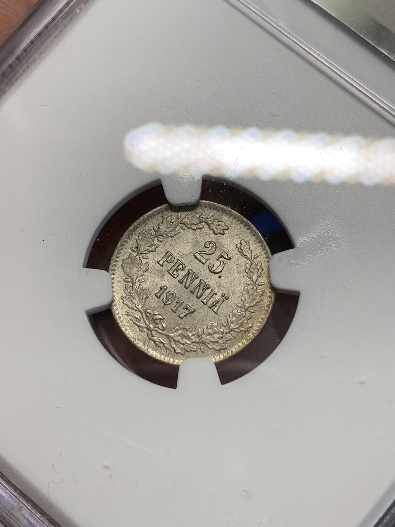 《竞宝斋》第243场-周日，周一 新年开场 (全场包邮) NGC MS65 俄占芬兰1917年25盆尼小银币