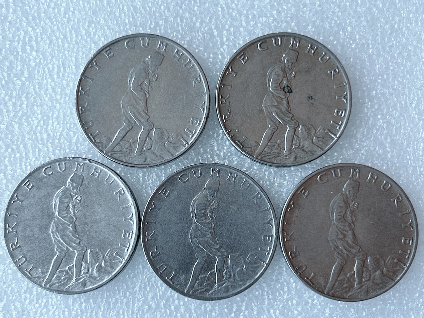 第一海外回流一元起拍收藏 散币专场 第68期 土耳其60年代2.5里拉 国父凯末尔总统 5枚