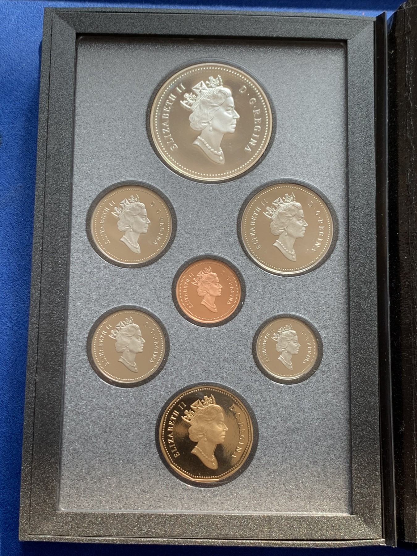 《竞宝斋》第243场-周日，周一 新年开场 (全场包邮) 加拿大1991年精致套币 含大银币一枚