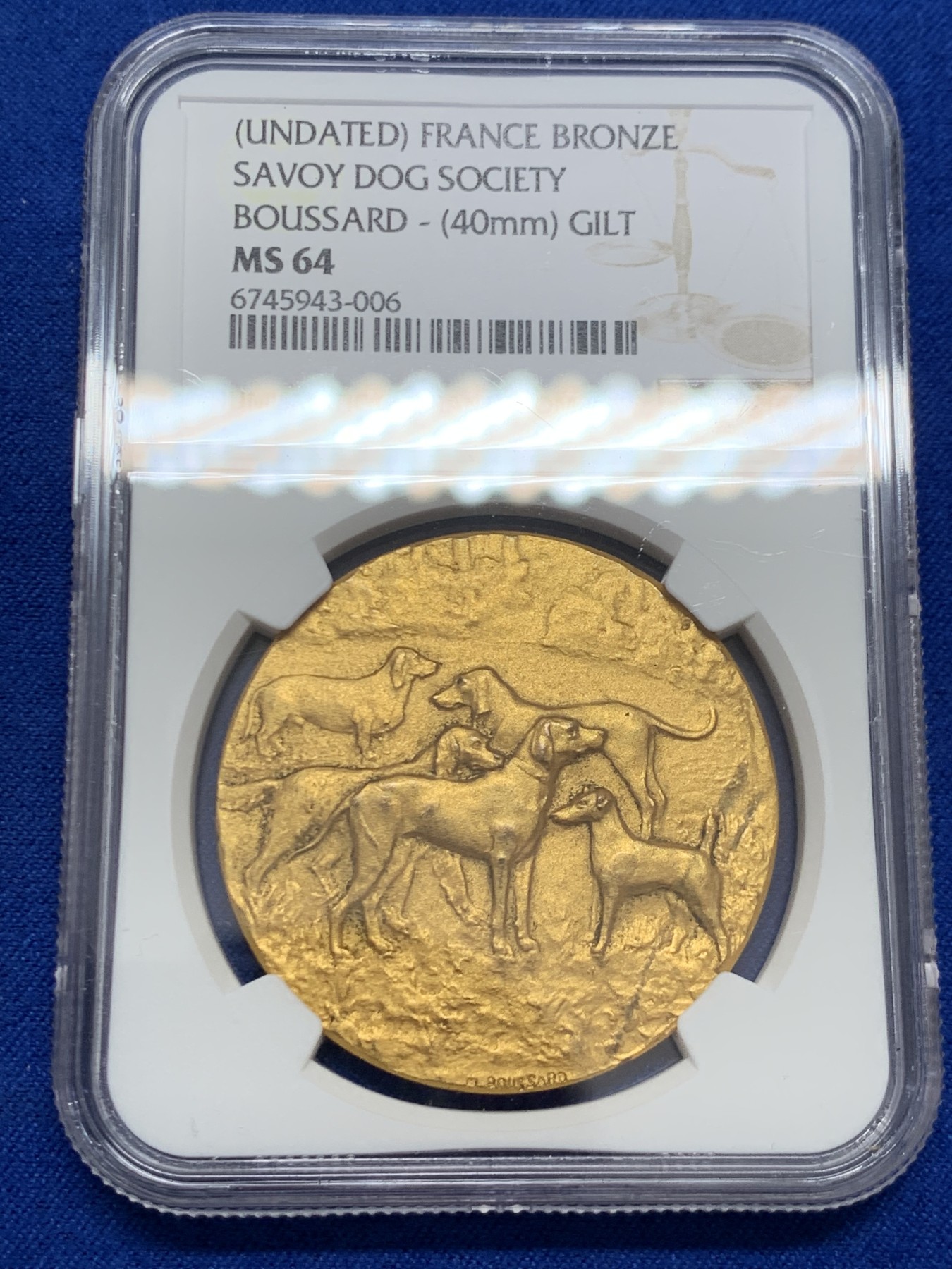 《竞宝斋》第243场-周日，周一 新年开场 (全场包邮) NGC-MS64 1900年法国萨瓦犬类协会铜镀金大奖章，镀层完美，金水很足，狗狗刻画生动细腻。64收藏级高分