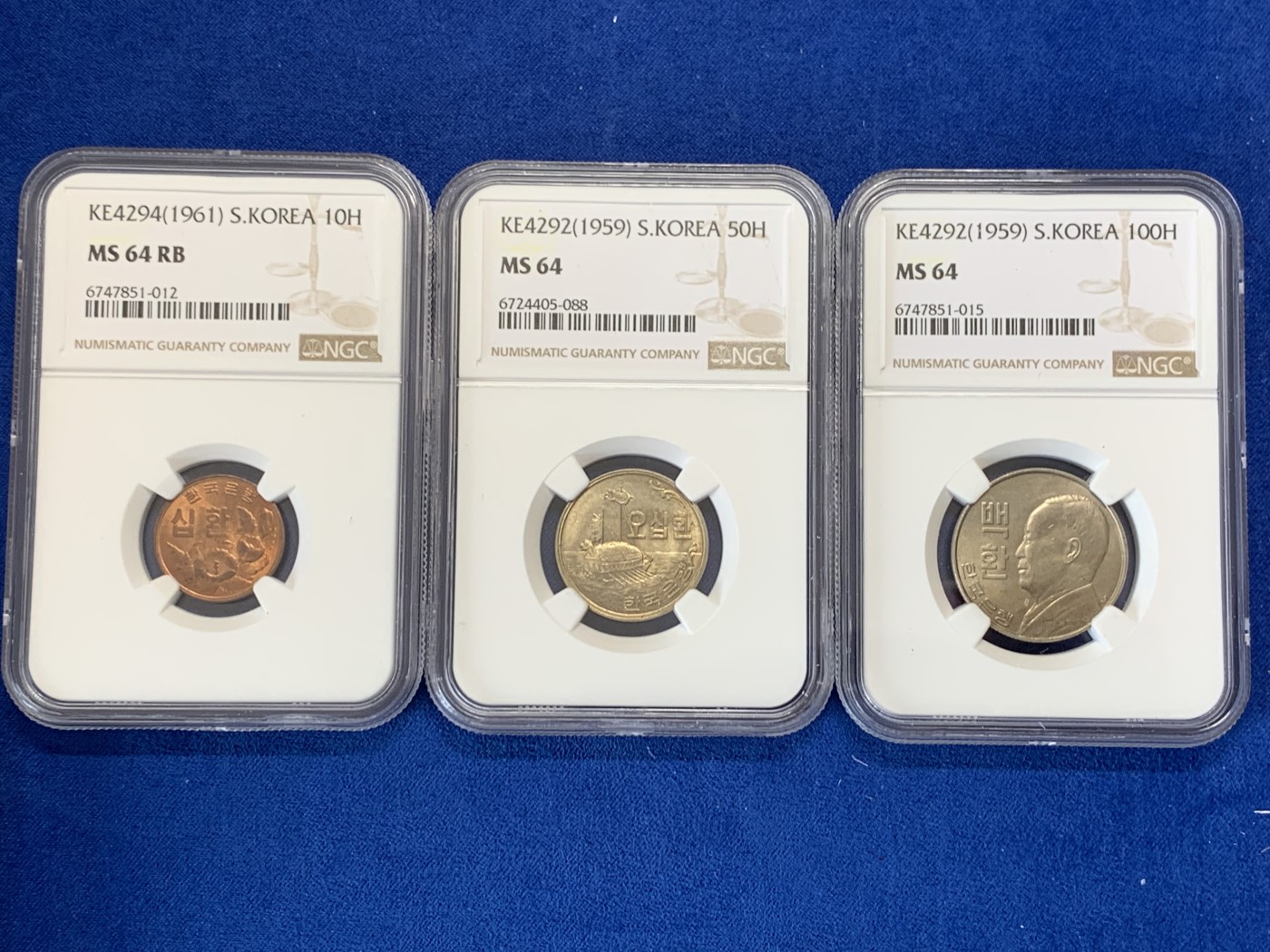 《竞宝斋》第243场-周日，周一 新年开场 (全场包邮) 3枚一组 NGC MS64 韩国早期开国版硬币大小面值一套4292/4294，李承晚100韩元，龟船50韩元，木槿花10韩元铜币，收藏一步到位