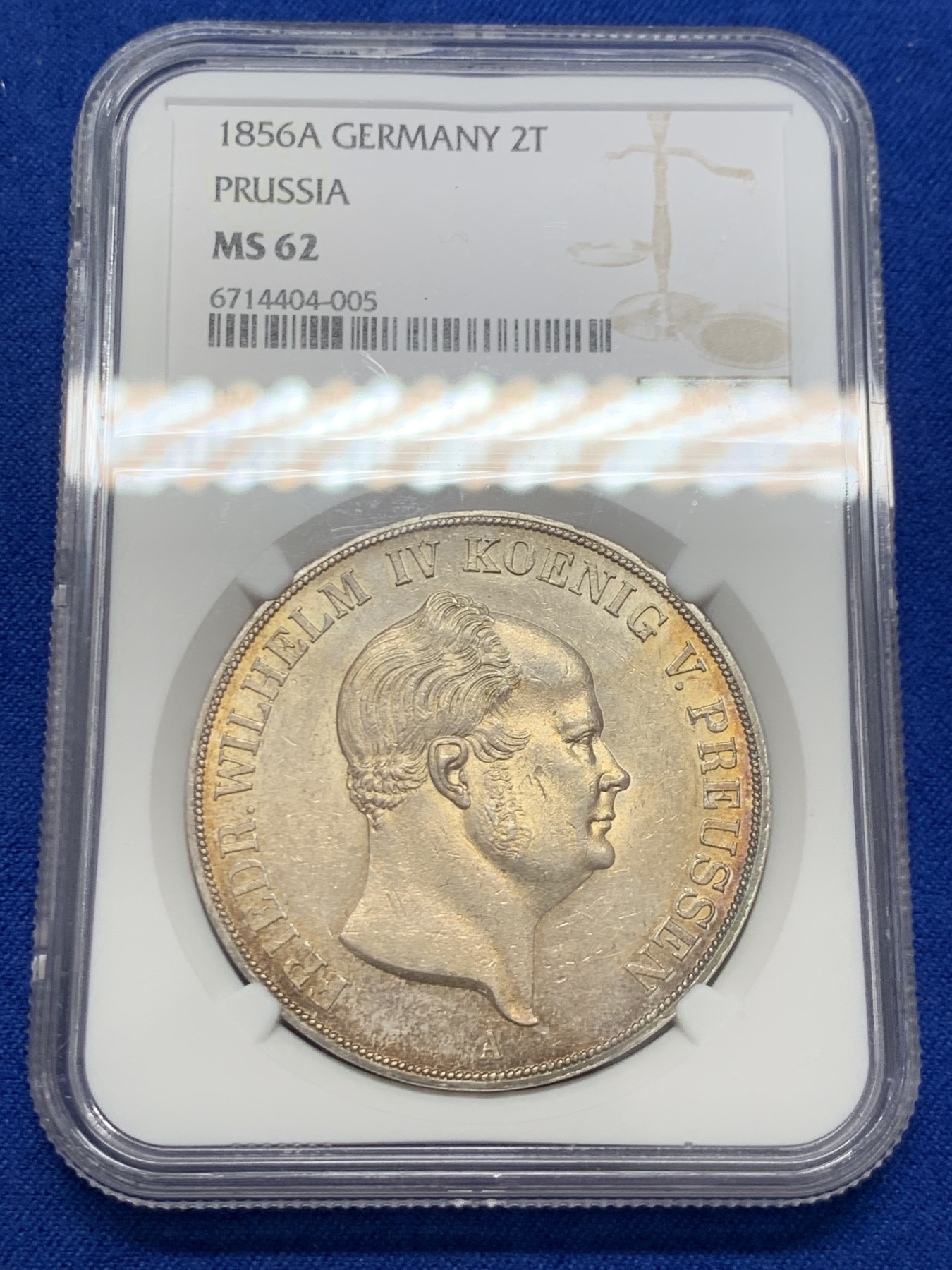 《竞宝斋》第243场-周日，周一 新年开场 (全场包邮) NGC MS62 德国 1856 普鲁士 洋葱头 2泰勒 大银币 PL底板 淡金转光 高等级状态 值得收藏