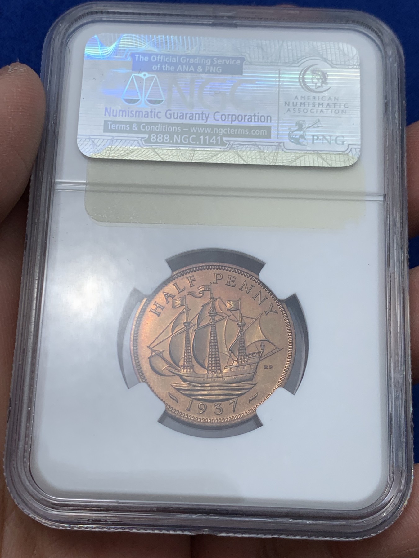《竞宝斋》第243场-周日，周一 新年开场 (全场包邮) NGC PF66RB 亚军分 英国1937年乔治六世精制半便士铜币，老盒收藏级高分。此前竞宝斋67RB不含佣金1150元成交