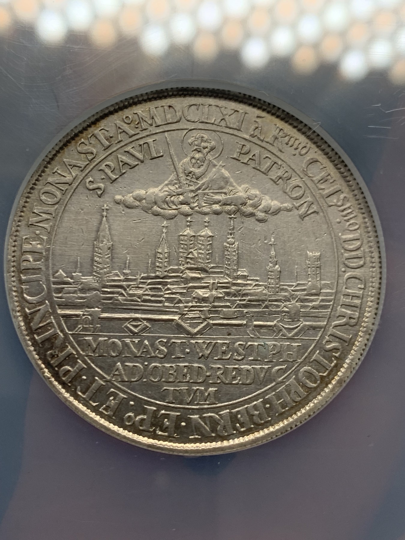 《竞宝斋》第243场-周日，周一 新年开场 (全场包邮) NGC AU 德国 1661 明斯特 云端圣保罗 城市景观泰勒大银币  大盒封装 AU58+2021成交价2.3万 AU性价比极好