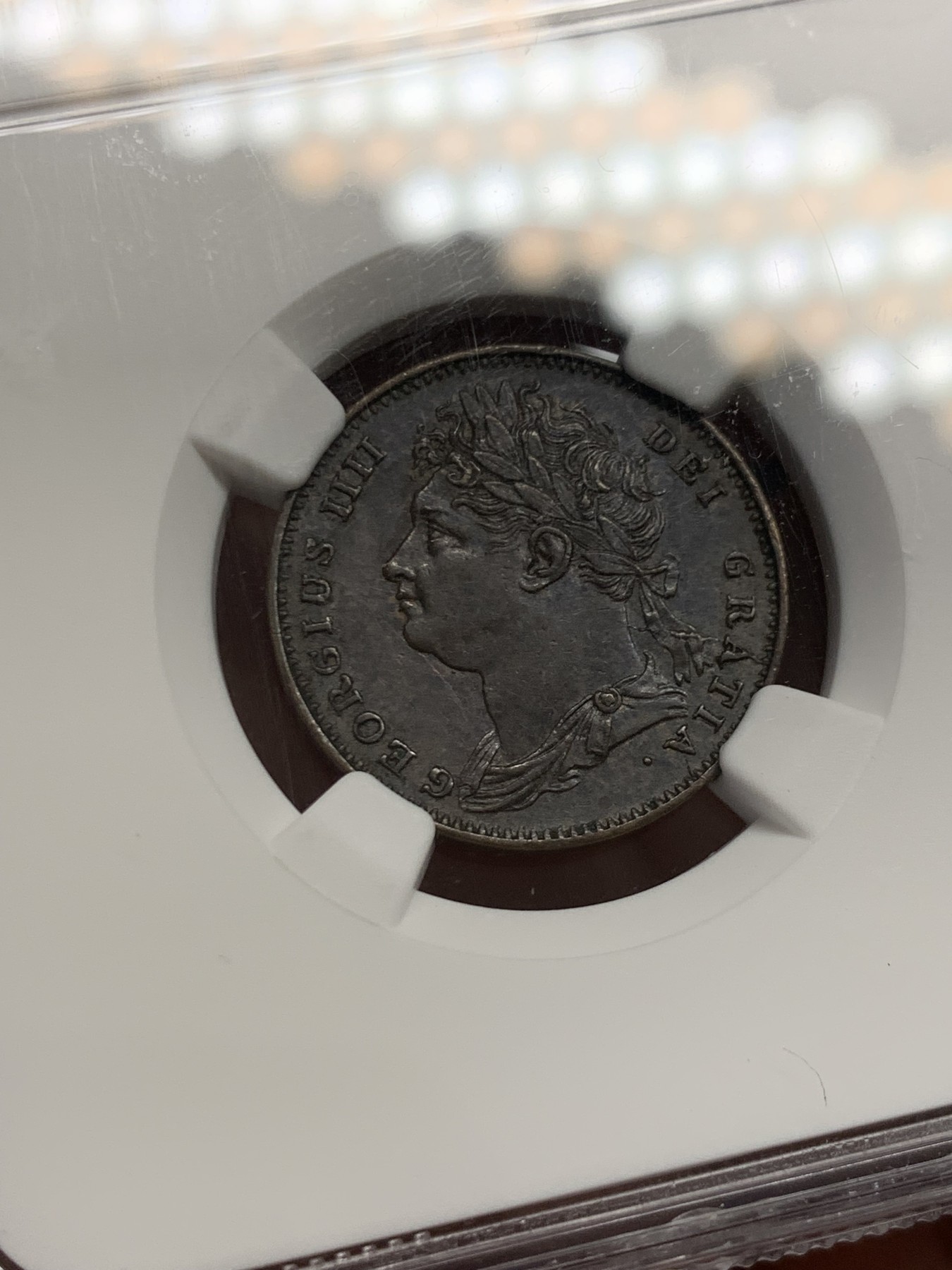 《竞宝斋》第243场-周日，周一 新年开场 (全场包邮) NGC AU53BN 英国1822年乔治四世法新铜币，少见品种，好品很少，女神像胸都没磨损，当unc买的结果给了53。舒服巧克力包浆，人像栩栩如生。