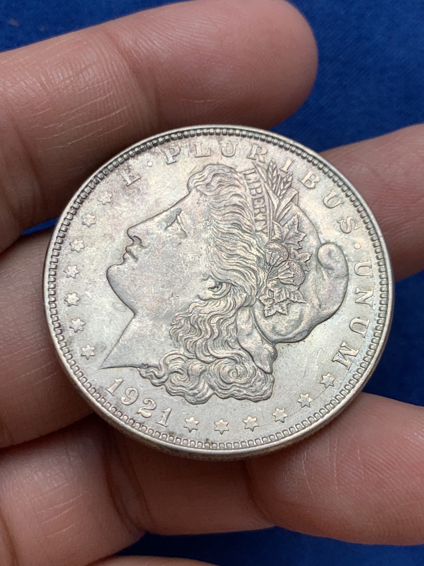 《竞宝斋》第243场-周日，周一 新年开场 (全场包邮) 美国1921年UNC品质摩根银币，带光好品！