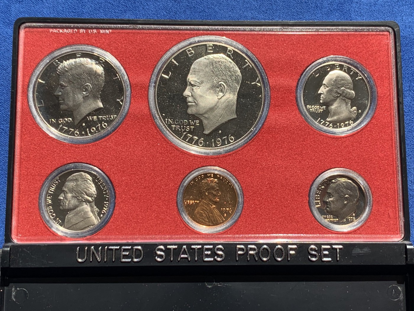 《竞宝斋》第243场-周日，周一 新年开场 (全场包邮) 美国1976年精致套币 含精致大艾一元