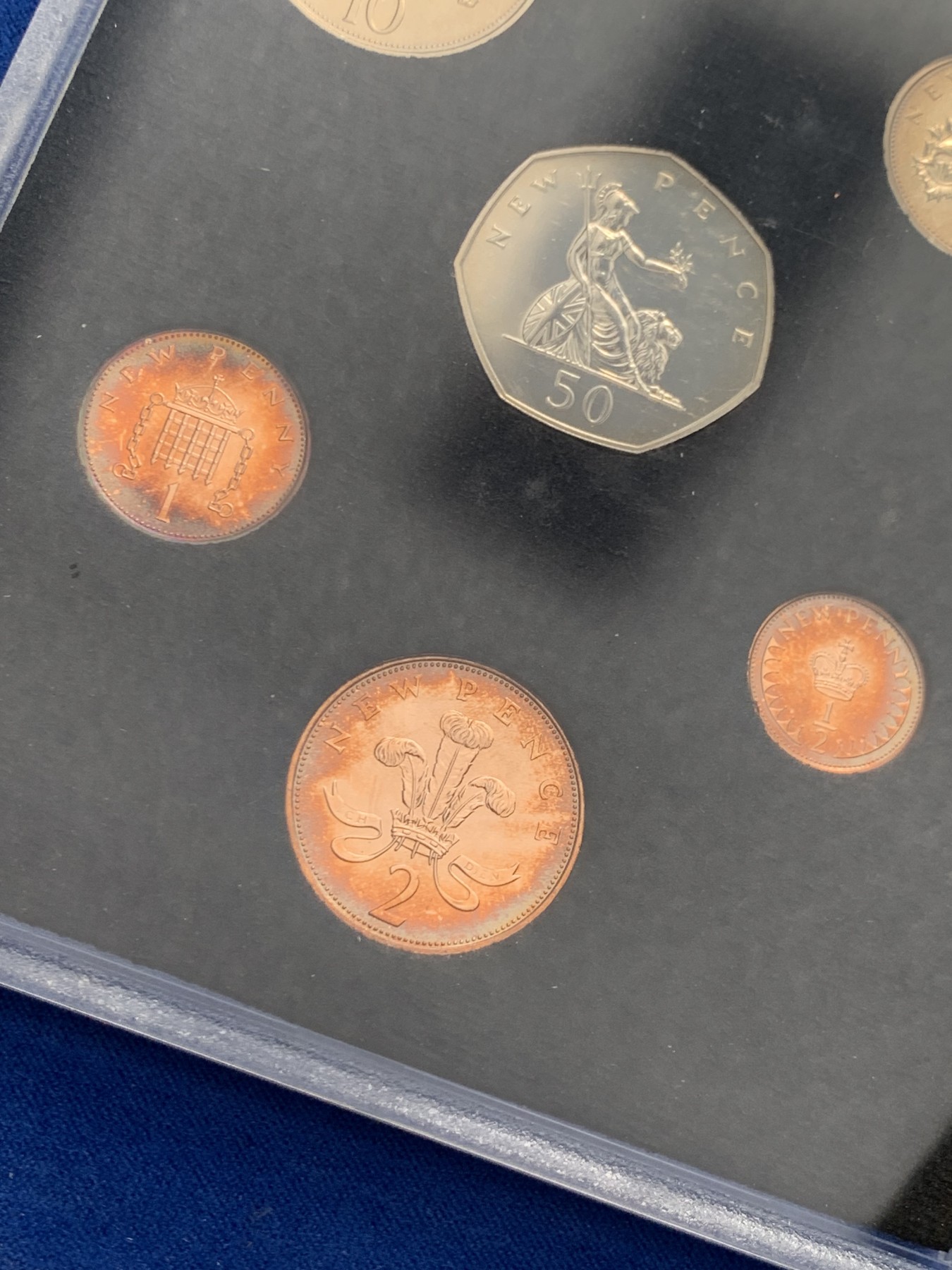 《竞宝斋》第243场-周日，周一 新年开场 (全场包邮) 两套一组 1970年+1971年英国精制套币 十二进制关门/十进制开门套 见证英系钱币的历史变革