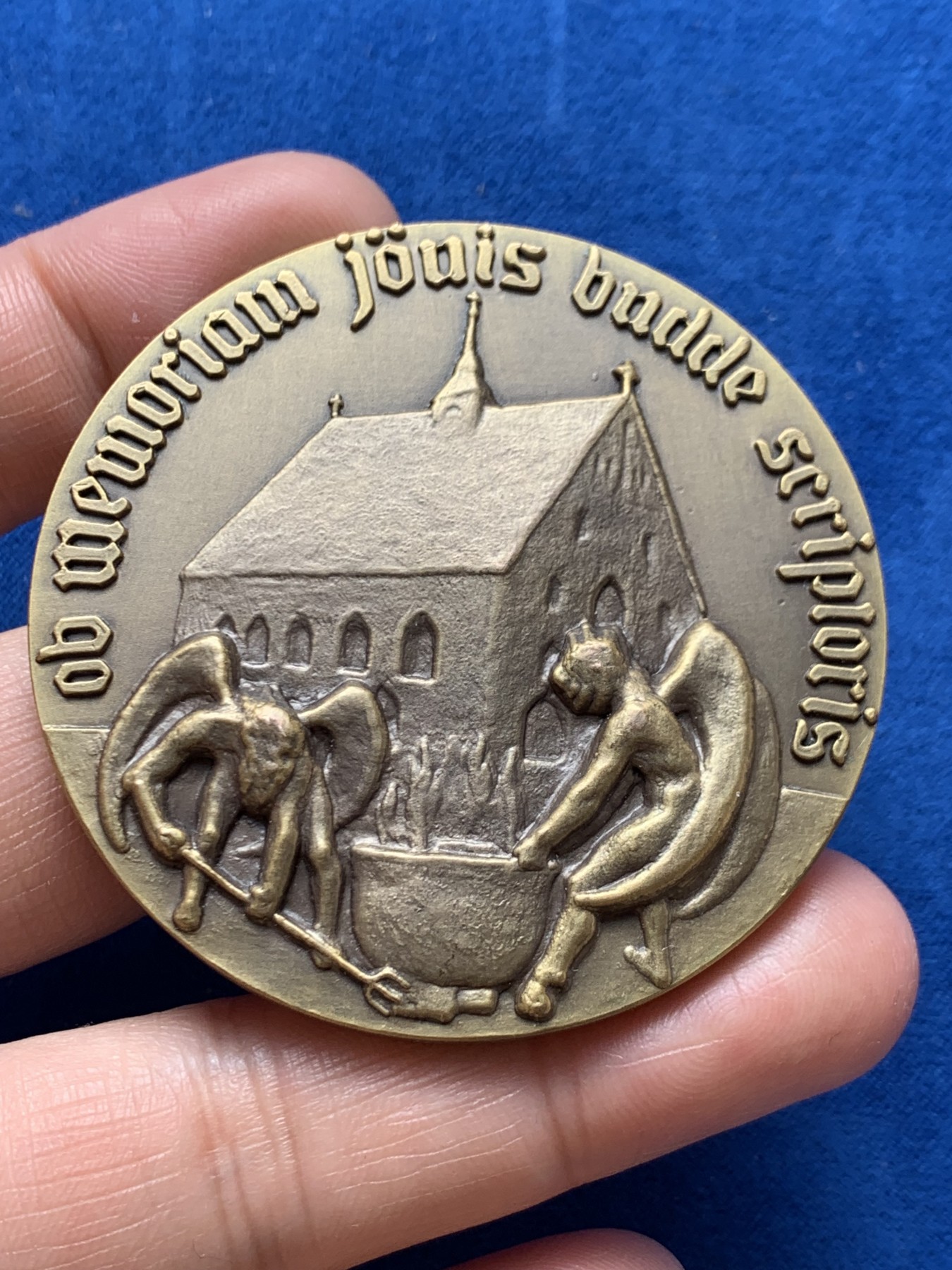 《竞宝斋》第243场-周日，周一 新年开场 (全场包邮) 瑞典1949宗教铜章 55.7mm 97.6g