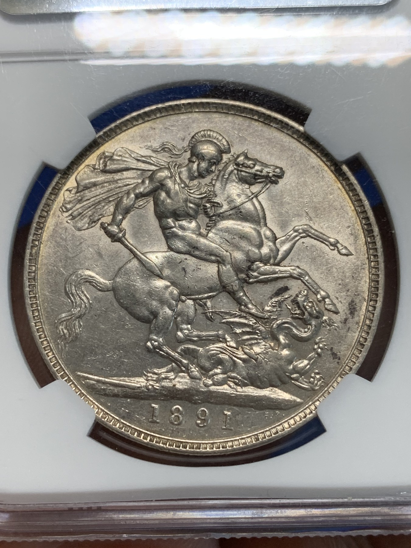 《竞宝斋》第243场-周日，周一 新年开场 (全场包邮) NGC AU53 英国1891年维多利亚高冠马剑克朗大银币