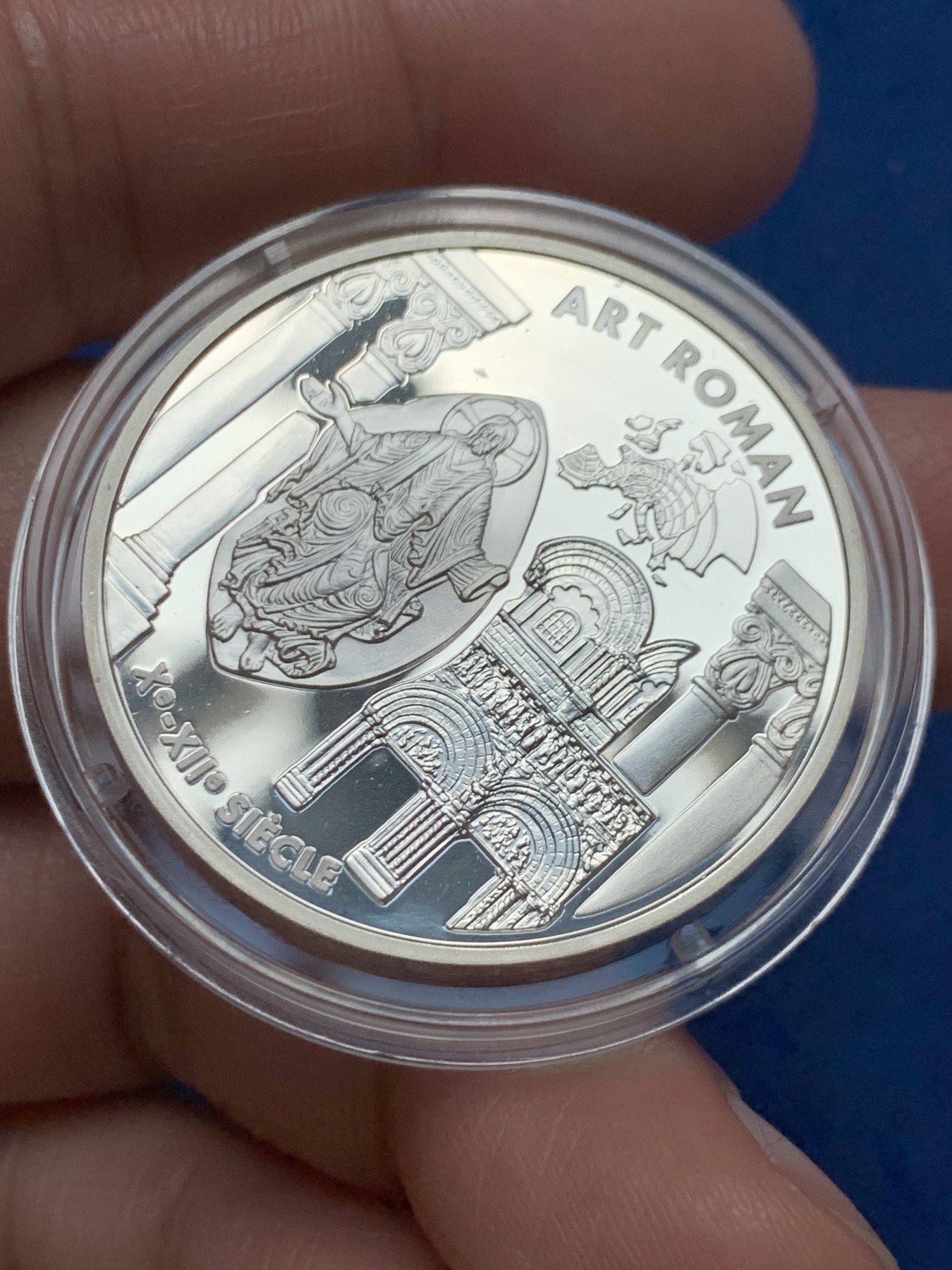 《竞宝斋》第243场-周日，周一 新年开场 (全场包邮) 1999年法国6.55957法郎精制银币 罗马艺术主题 ART ROMAN 品相近乎完美 22.2克 37mm