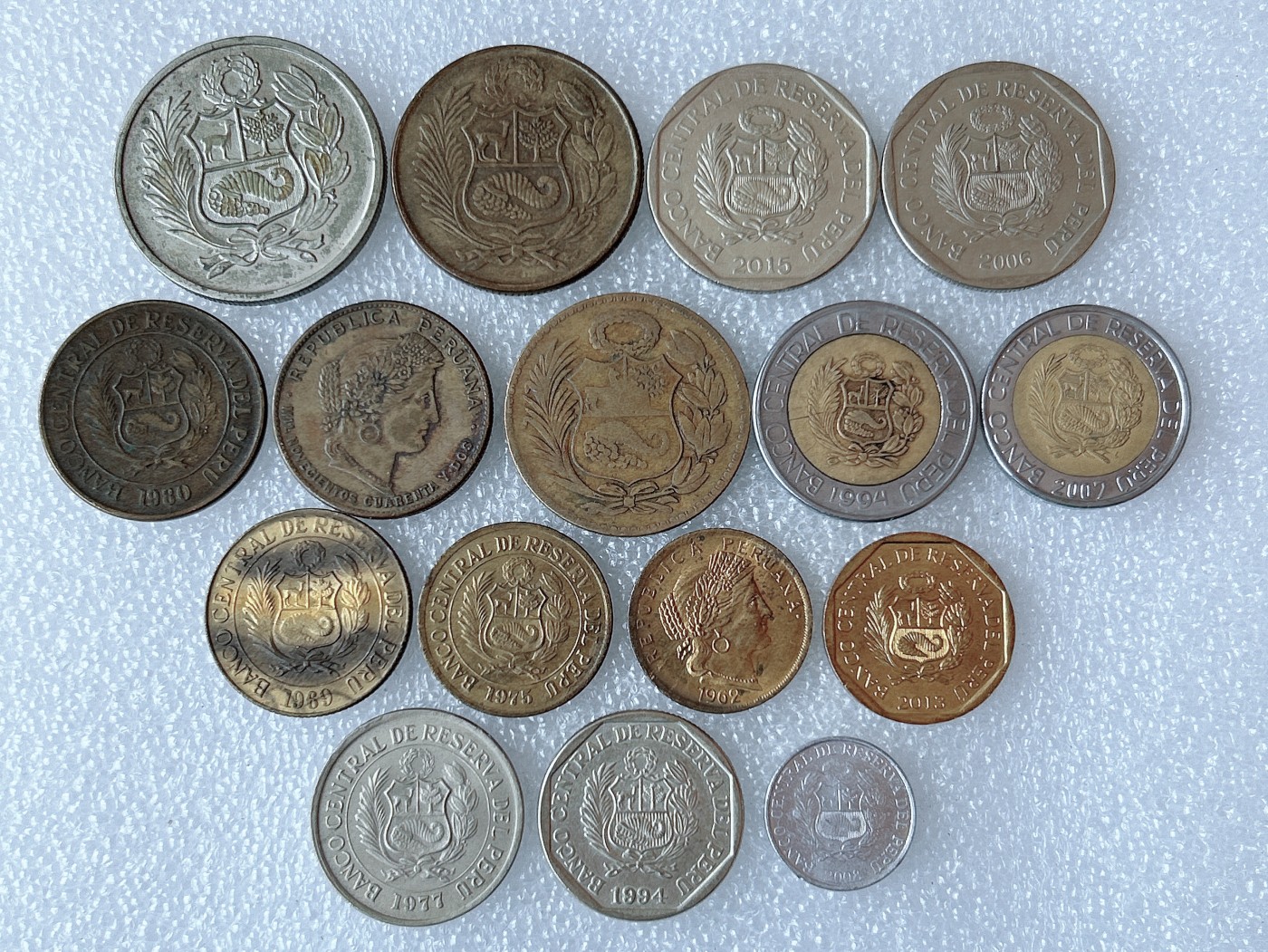 第一海外回流一元起拍收藏 散币专场 第68期 秘鲁硬币 16枚 无重复