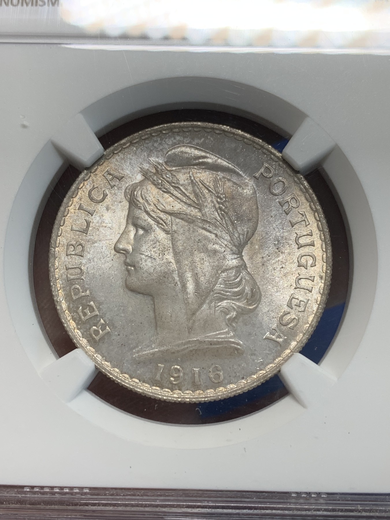 《竞宝斋》第243场-周日，周一 新年开场 (全场包邮) NGC MS64 葡萄牙1916年 自由女神半圆 50分银币