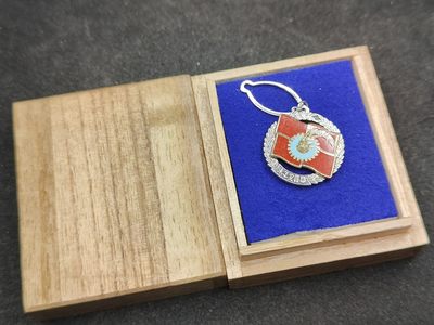 全场0元起拍 第136期 咸鱼国勋章拍卖专场 3月6日（周三）下午6：00开始 - 日本共产党 永年党员章