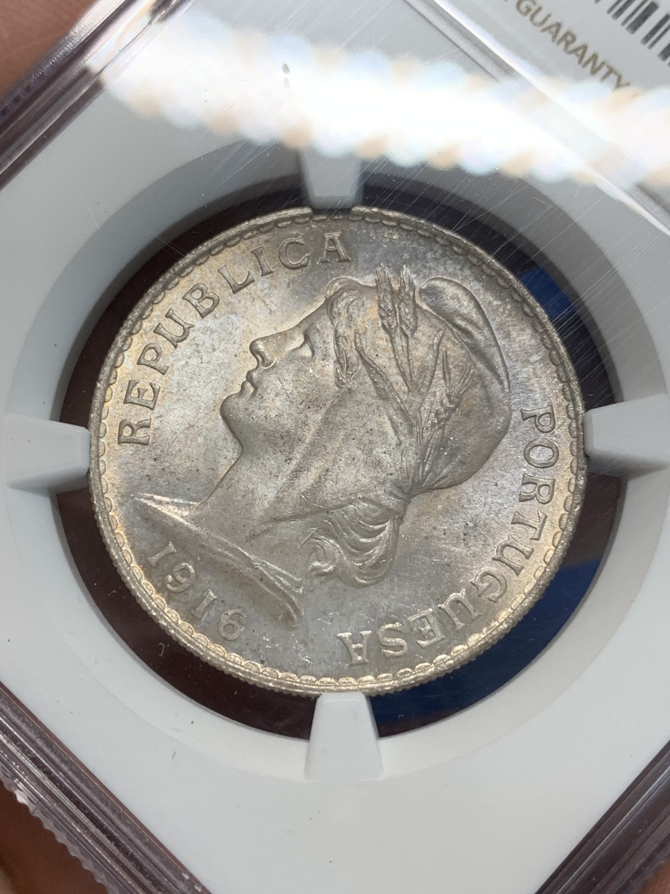 《竞宝斋》第243场-周日，周一 新年开场 (全场包邮) NGC MS64 葡萄牙1916年 自由女神半圆 50分银币