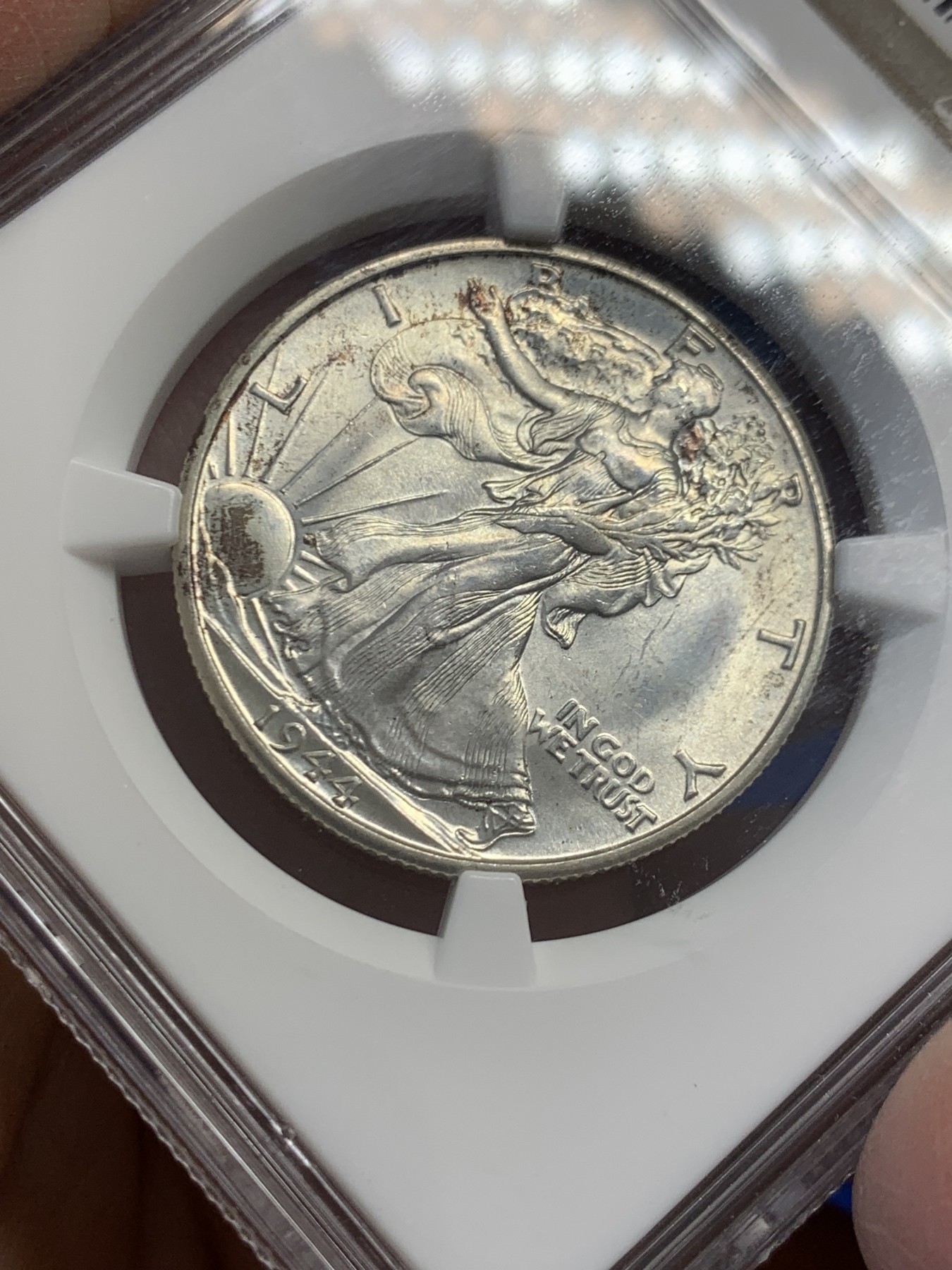 《竞宝斋》第243场-周日，周一 新年开场 (全场包邮) NGC MS65 美国1944年行走女神半圆银币 女神手撒金沙惟妙惟肖 状态难得