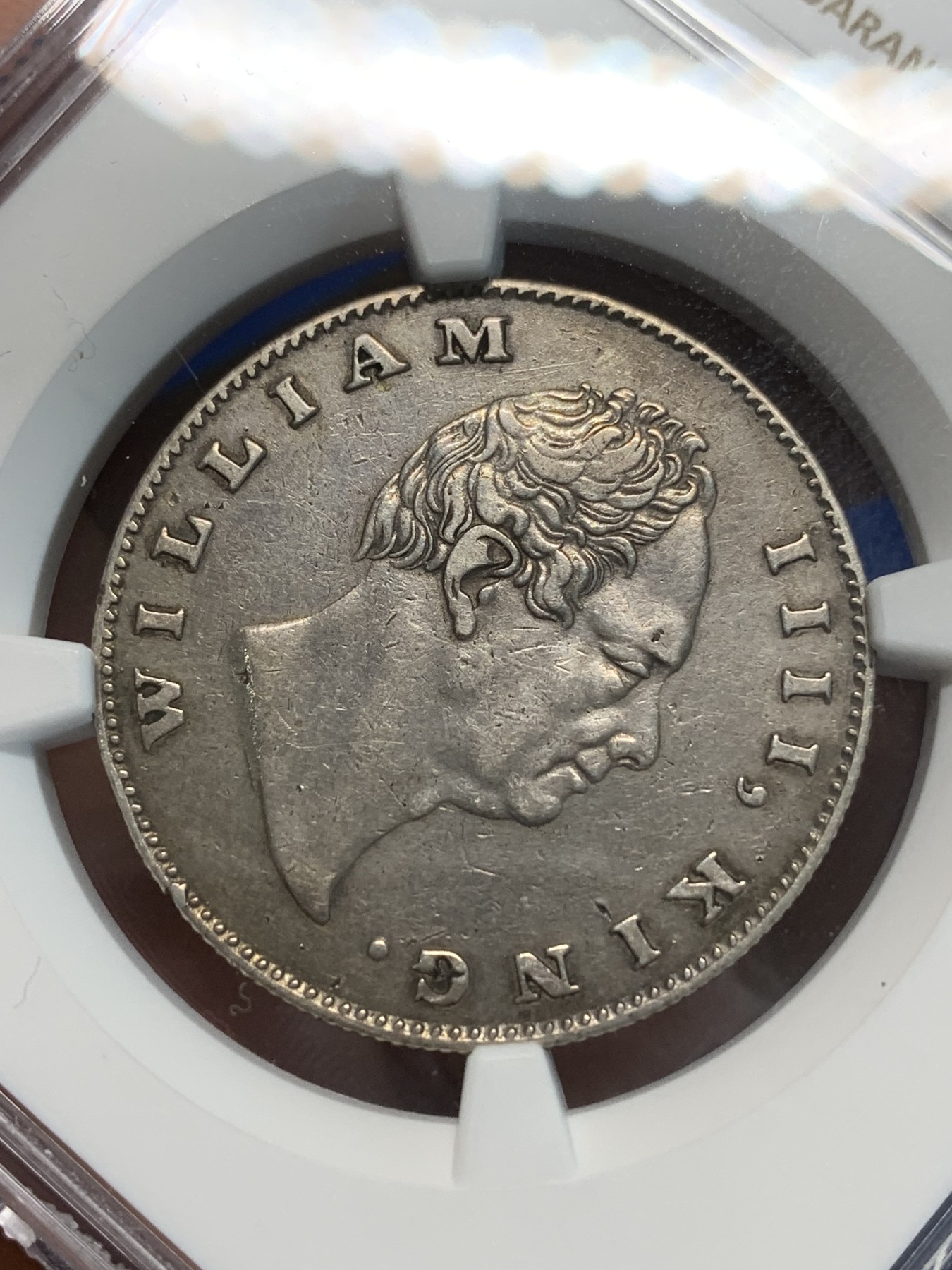 《竞宝斋》第243场-周日，周一 新年开场 (全场包邮) NGC XFD 印度1835年C版威廉四世1卢比银币，比维多利亚女王版本少多了。