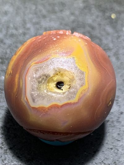 战国红玛瑙亚光手工雕刻道字太极阴阳鱼珠一颗！ 战国红玛瑙亚光手工雕刻道字太极阴阳鱼珠一颗！