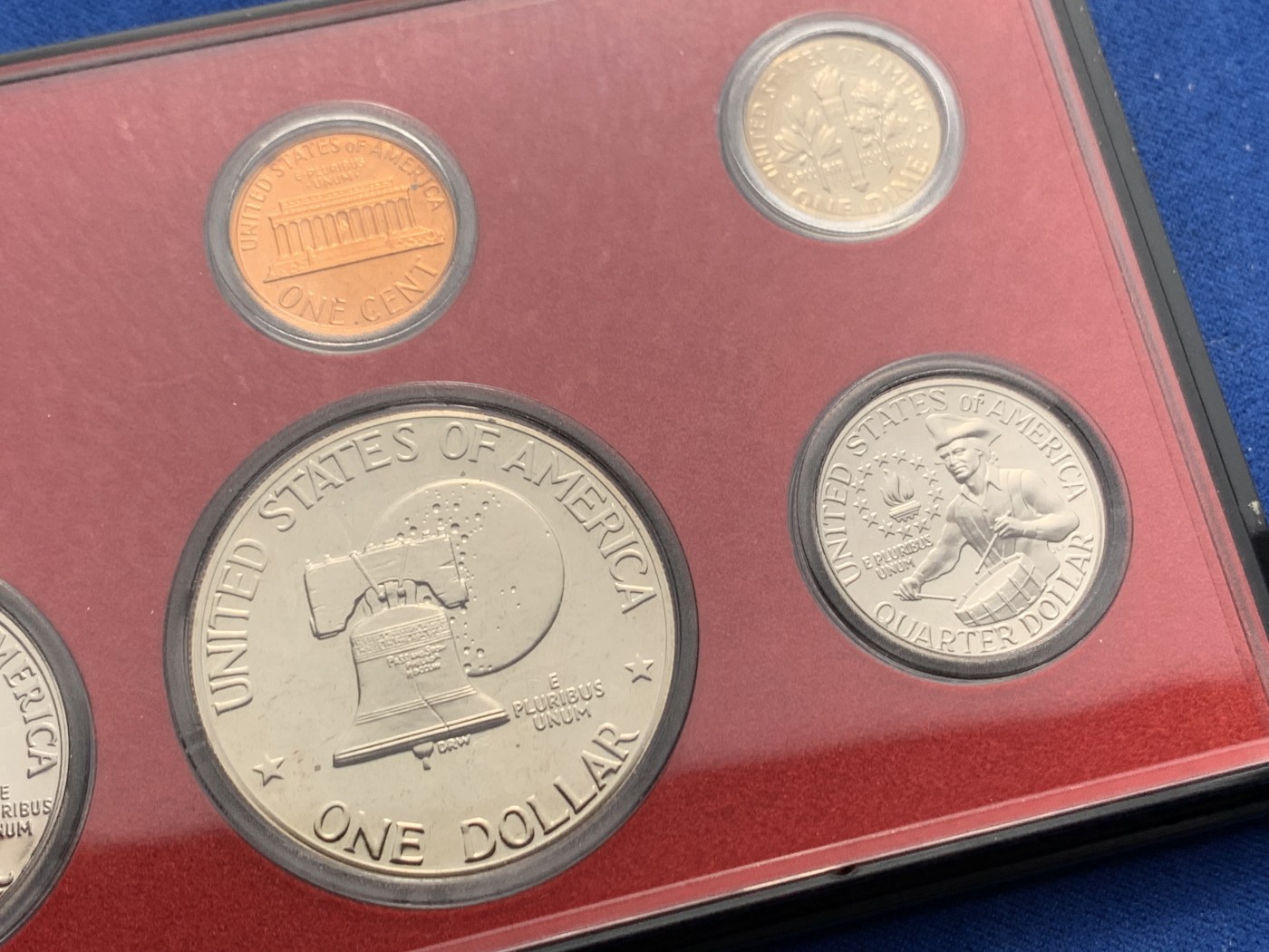 《竞宝斋》第243场-周日，周一 新年开场 (全场包邮) 美国1976年精致套币 含精致大艾一元