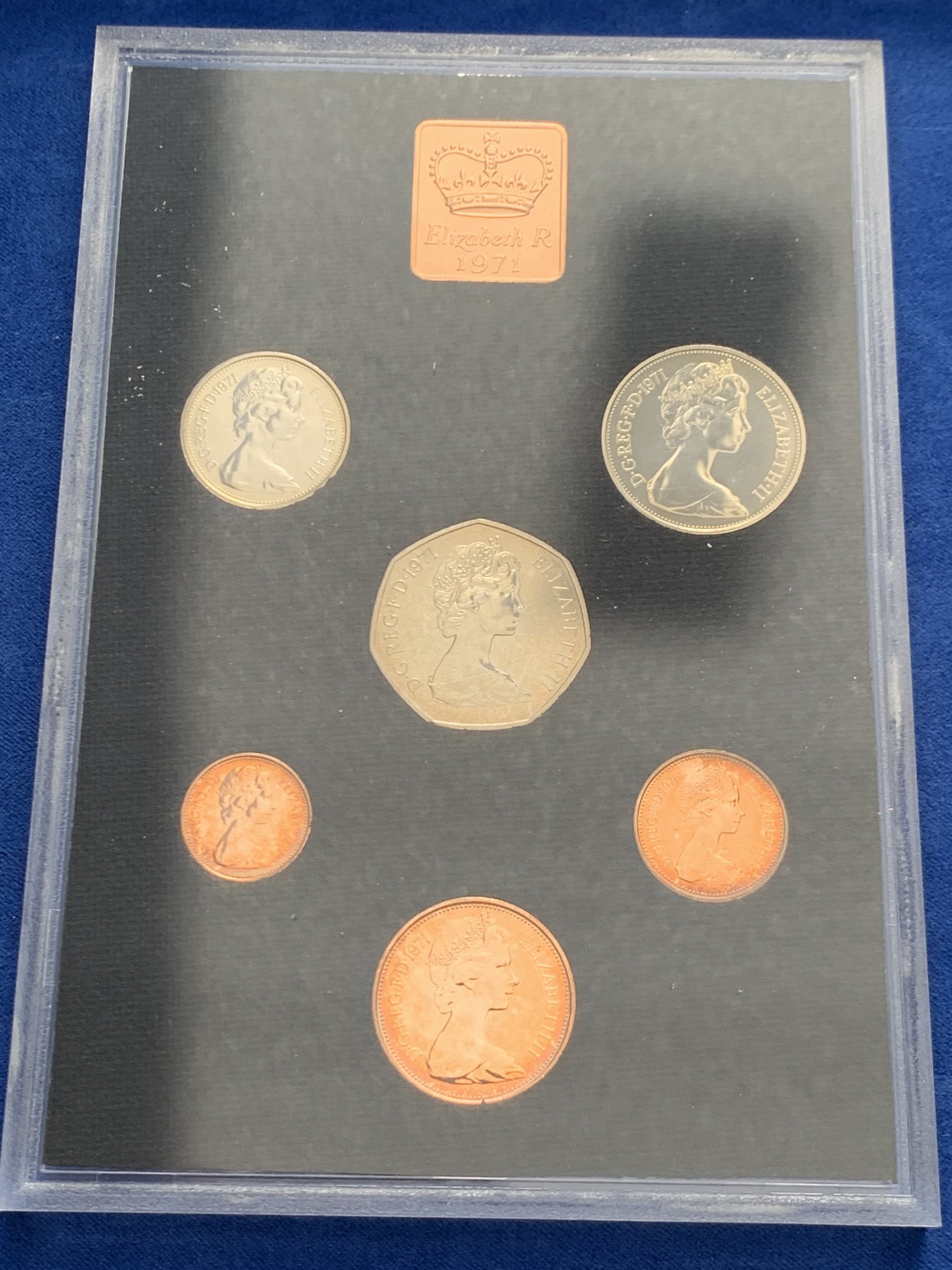 《竞宝斋》第243场-周日，周一 新年开场 (全场包邮) 两套一组 1970年+1971年英国精制套币 十二进制关门/十进制开门套 见证英系钱币的历史变革