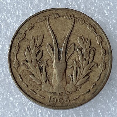 海外回流1元起拍小铺 各国钱币散币场 第8期 1965年西非5法郎 非洲西部经济共同体