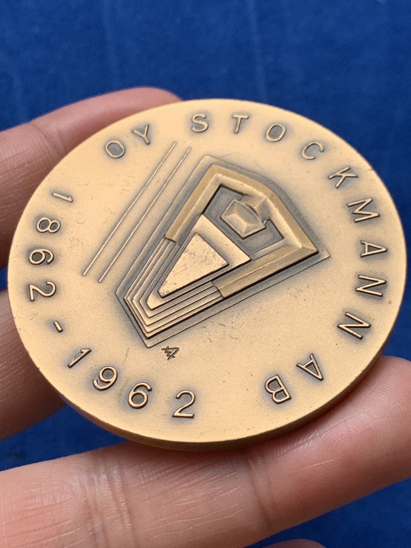 《竞宝斋》第243场-周日，周一 新年开场 (全场包邮) 1962年芬兰造币厂百年铜章 55.2mm 77.3g