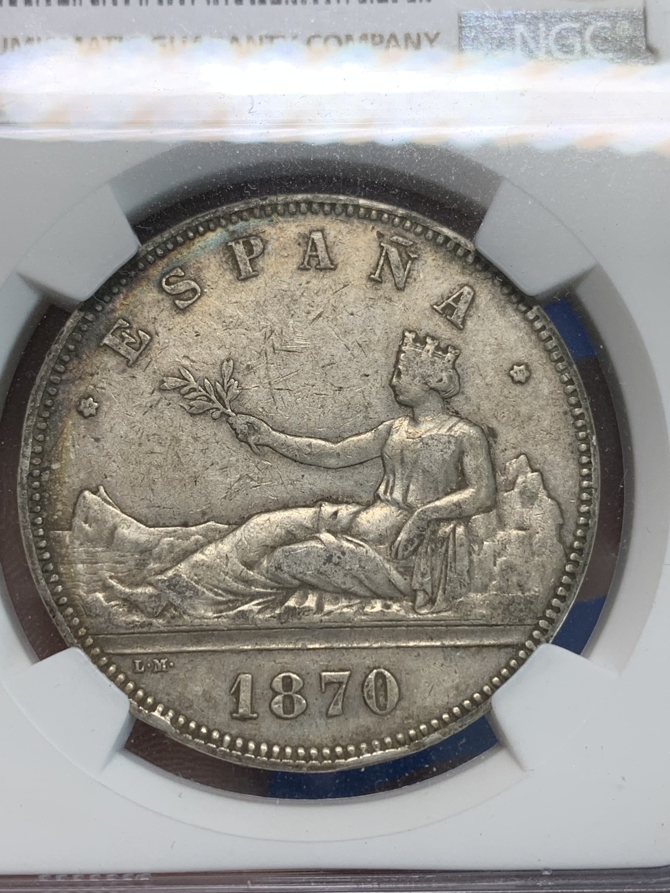 《竞宝斋》第244场-周日，周一 新年开场 (全场包邮) NGC XF40 西班牙1870年坐人拿花5比塞塔双柱大银币