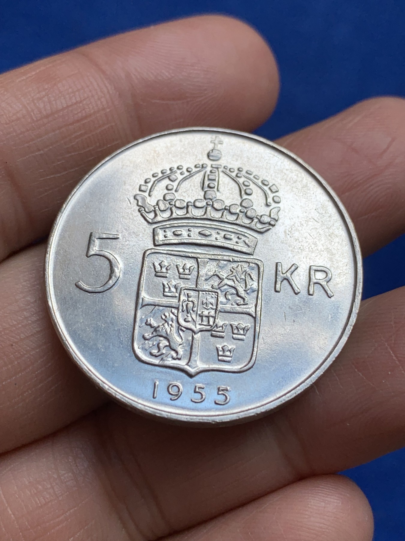 《竞宝斋》第244场-周日，周一 新年开场 (全场包邮) 两枚一组 瑞典2克朗1950年，5克朗1955年，原光银币