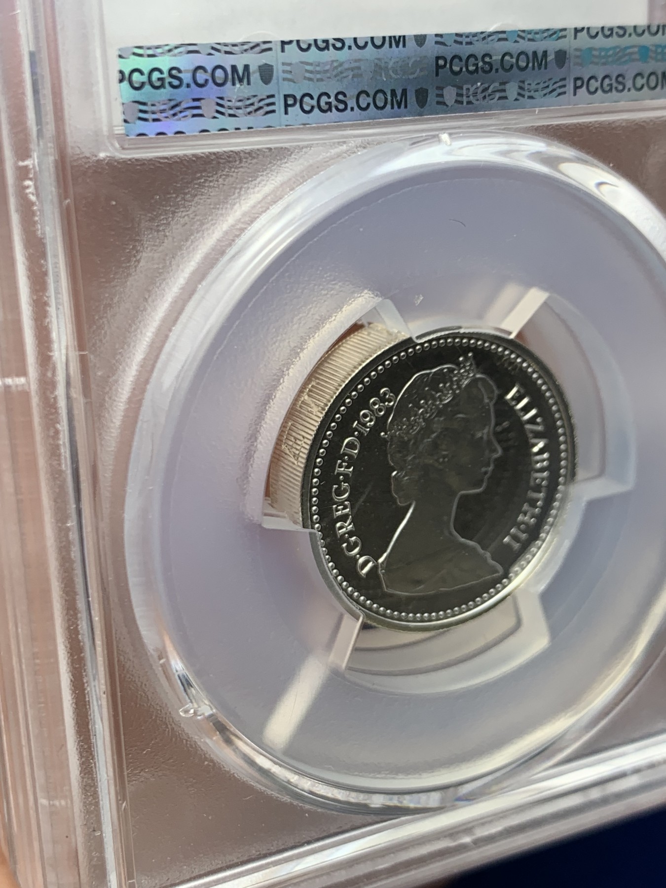 《竞宝斋》第244场-周日，周一 新年开场 (全场包邮) PCGS PR68DCAM 英国1983年加厚精制银磅伊丽莎白二世女王首年一磅加厚银币 容易氧化 高分不易